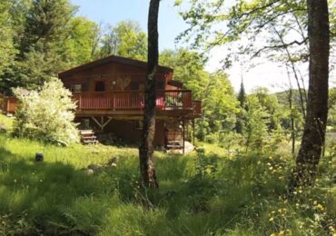 L’invite au chalet : Mythe, nature et amitié au Québec