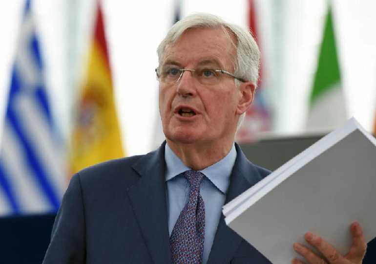 Michel Barnier présente un « ambitieux » projet d’accord post-Brexit