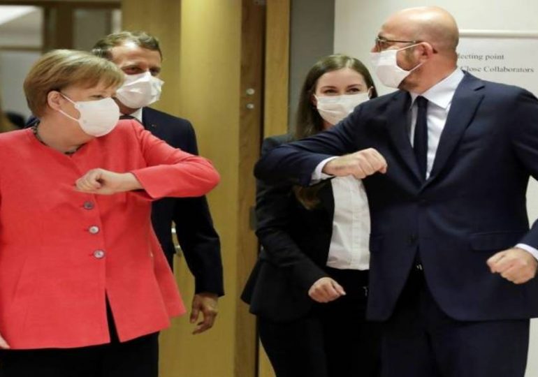 Sommet européen : Macron « confiant », Merkel s’attend à de « difficiles négociations »