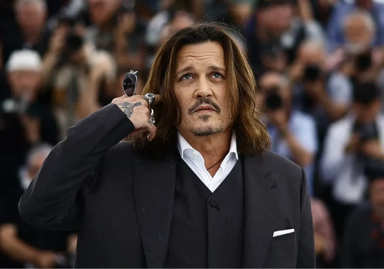 "Est-ce que j’ai l’impression d’être boycotté par Hollywood ? Non, ce n’est pas le cas" - Johnny Depp à Cannes lors de la conférence de presse présentant le film "Jeanne du Barry"