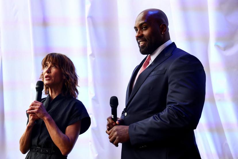 L'actrice Sophie Marceau et Teddy Riner, dimanche à Osaka, au Japon. (I. Kato/Reuters)