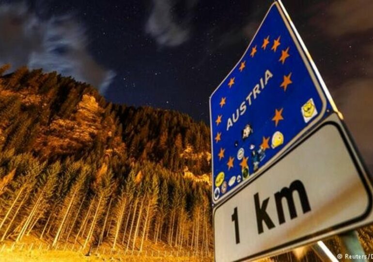 Schengen : la Commission européenne menace l’Autriche de poursuites judiciaires pour des contrôles aux frontières intérieures
