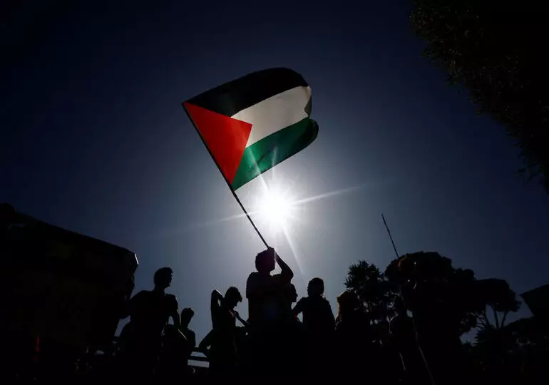 Reconnaissance de l’État palestinien : Bernard Guetta pour, François-Xavier Bellamy la définit comme un « grand danger »