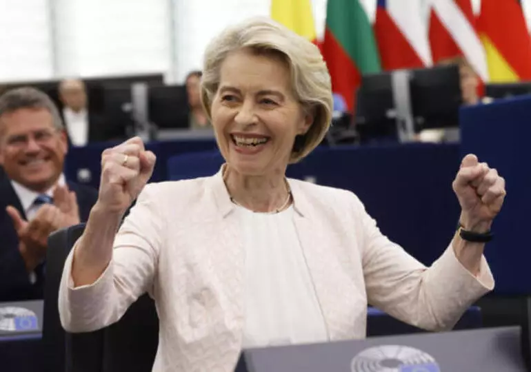 Ursula von der Leyen reconduite grâce à ses concessions tactiques et au soutien des Verts