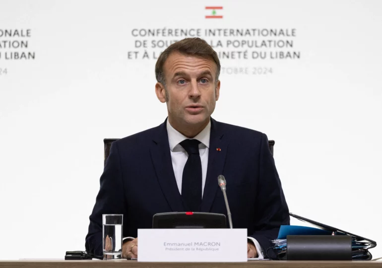 "Il faut à tout prix éviter que le déplacement des gens du Sud vers Beyrouth et d'autres régions du Liban ne crée de nouvelles divisions parmi les Libanais", a déclaré Emmanuel Macron lors de la conférence sur le Liban organisée à Paris ce 24 octobre 2024.