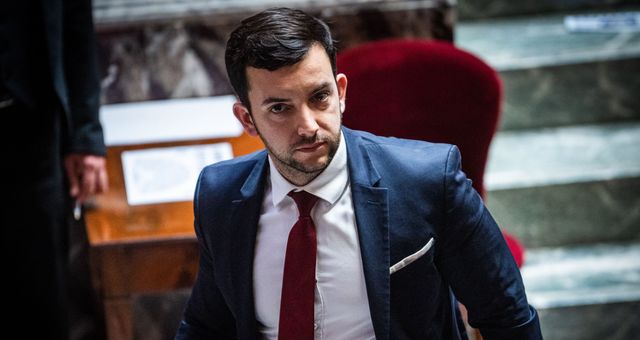 "Nous voterons la motion de censure avec le Nouveau front populaire (NFP)", a assuré le député RN Jean-Philippe Tanguy lors d'une conférence de presse ce mercredi matin mettant de fait la pression sur le gouvernement Barnier dont les jours sont comptés.