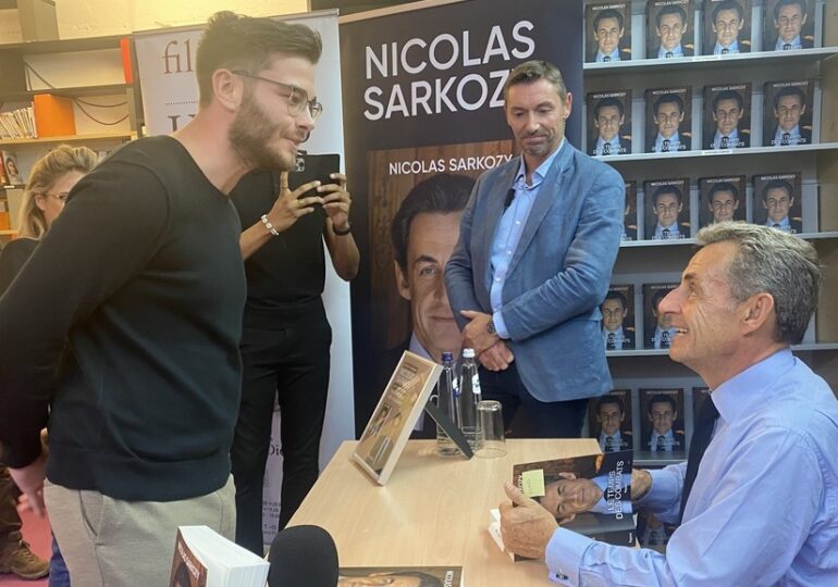 Nicolas Sarkozy : «Je suis à la maison à Bruxelles»
