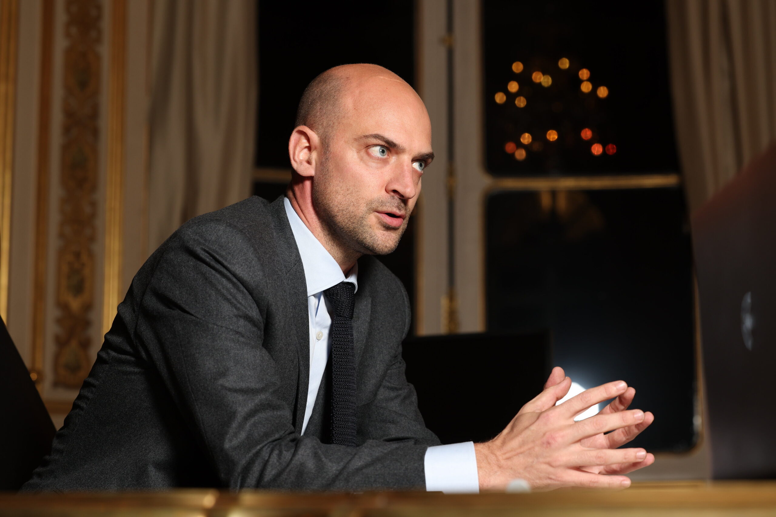 POLITIQUE , ENTRETIEN AVEC JEAN NOEL BARROT MINISTRE DE L'EUROPE ET DES AFFAIRES ETRANGERES AU QUAI D'ORSAY /  PHOTO LE PARISIEN / ARNAUD JOURNOIS