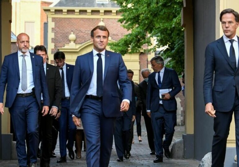 Énergie, industrie : Emmanuel Macron aux Pays-Bas pour la « souveraineté européenne »