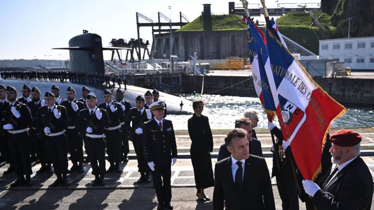 Emmanuel Macron sur la base de l’Île Longue ce 02 mars 2026