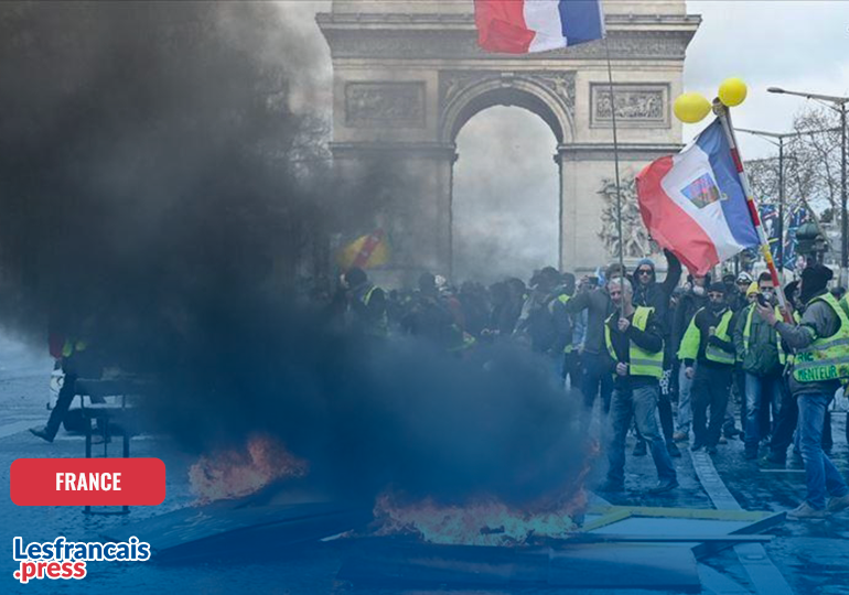 Pourquoi la crise politique française n'est pas (encore) une crise économique ?