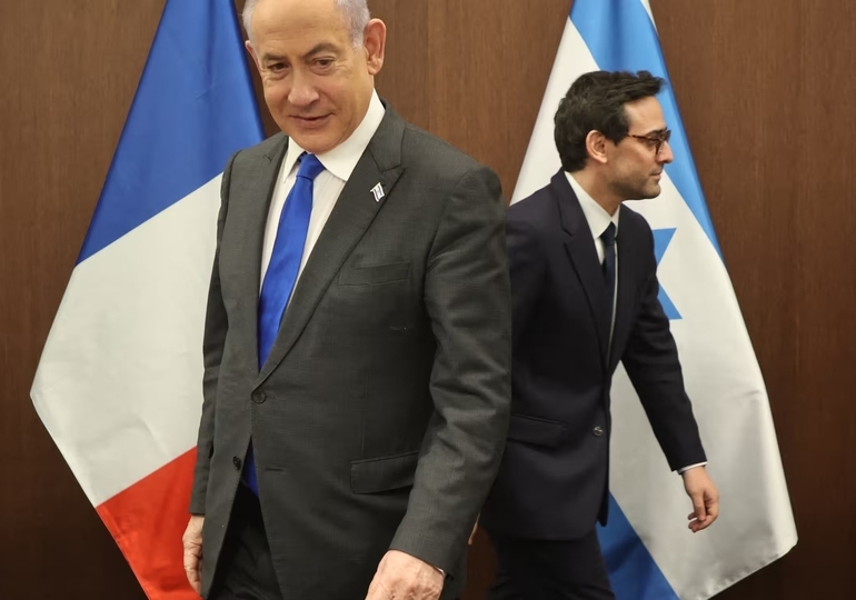 Stéphane Séjourné avec Benjamin Netanyahou