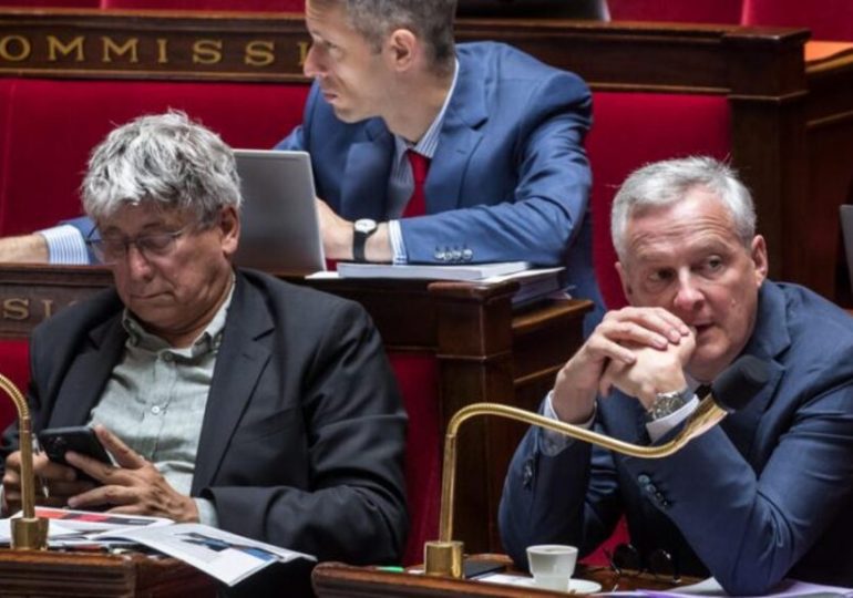 Budget 2023 et « 49.3 » : gouvernement et oppositions à couteaux tirés